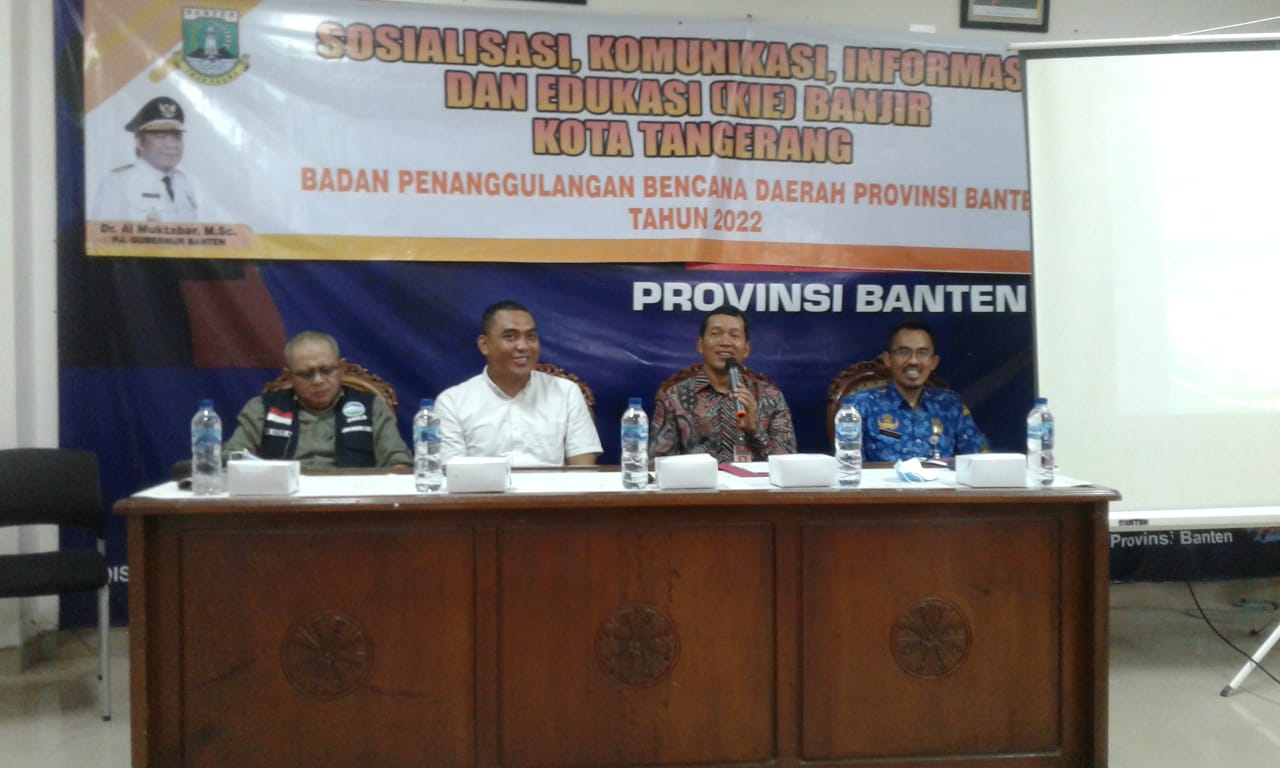 Sosialisasi dan Edukasi Masyarakat Rawan Bencana