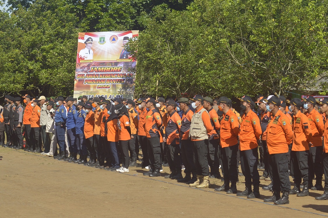 Perlombaan Evakuasi dan Pasang Tenda