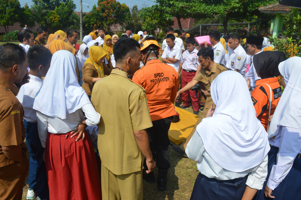 Sosialisasi, Edukasi dan Simulasi Satuan Pendidikan Aman Bencana (SPAB) di Skh Negeri 01 Pembina Pandeglang